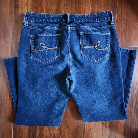 Women's Sonoma Curvy Bootcut Jeans - Picture 2 of 6